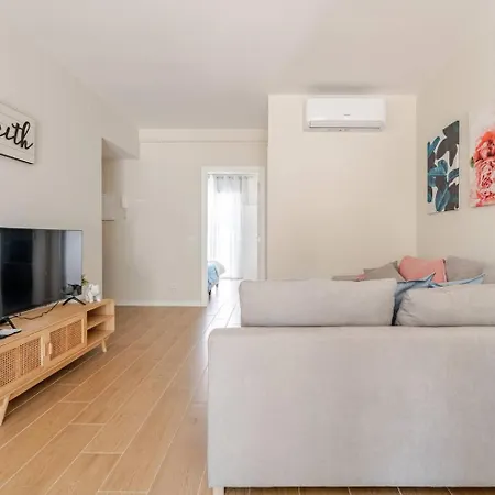 Apartamento Casa Eden 2br Modern Near Marina! Patio-porch-ws-bbq-fast Wifi! Quarteira