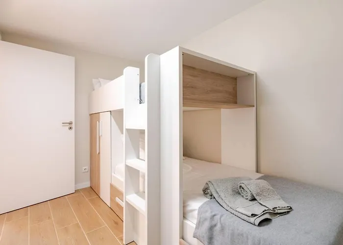 Apartament Casa Eden 2br Modern Near Marina! Patio-porch-ws-bbq-fast Wifi!