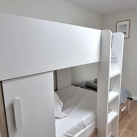 Eden - Marina, Location Apartment