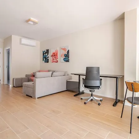 Casa Eden Patio-porch-ws-bbq-fast Wifi! 2br Modern Near Marina! Apartment Quarteira